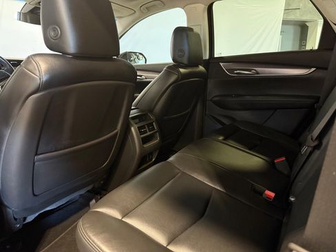 Used 2018 Cadillac XT5 Luxury image 20