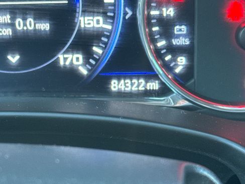 Used 2023 GMC Terrain Denali w/ Black Diamond Edition image 10