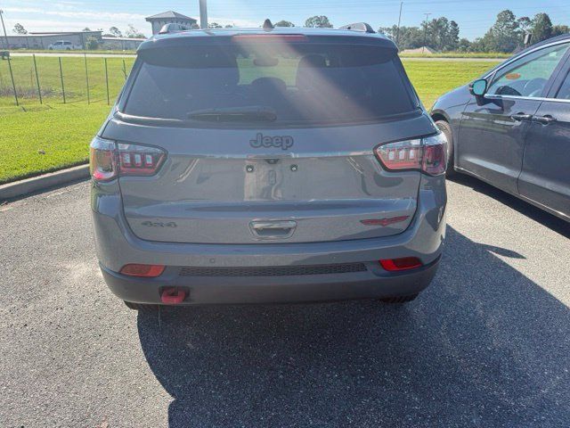 Used 2024 Jeep Compass Trailhawk AWD/4WD image 3