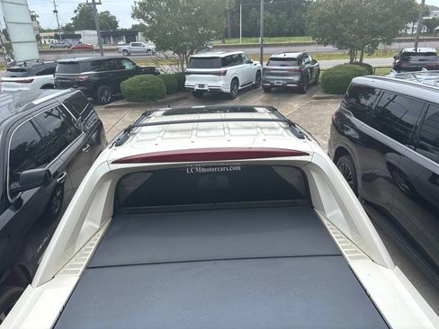 Used 2013 Chevrolet Avalanche LTZ RWD image 12