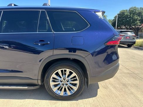 Used 2026 Toyota Grand Highlander AWD image 6