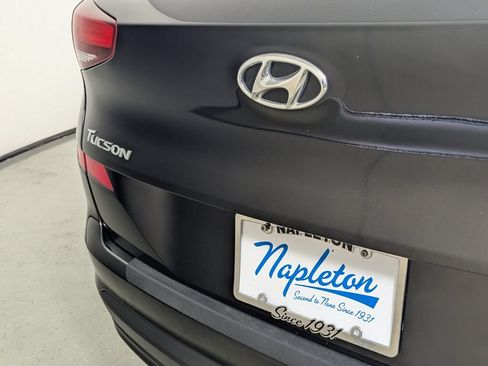 Used 2021 Hyundai Tucson Value FWD image 8