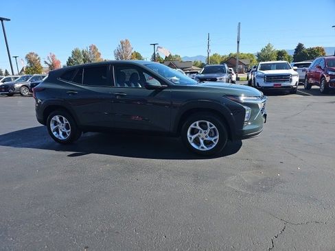 New 2026 Chevrolet Trax LS w/ LS Convenience Package image 63
