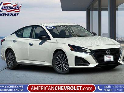 Used 2024 Nissan Altima 2.5 SV