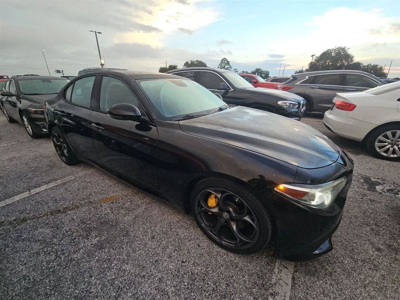 Used 2017 Alfa Romeo Giulia Ti w/ TI 19" Sport Package RWD image 3