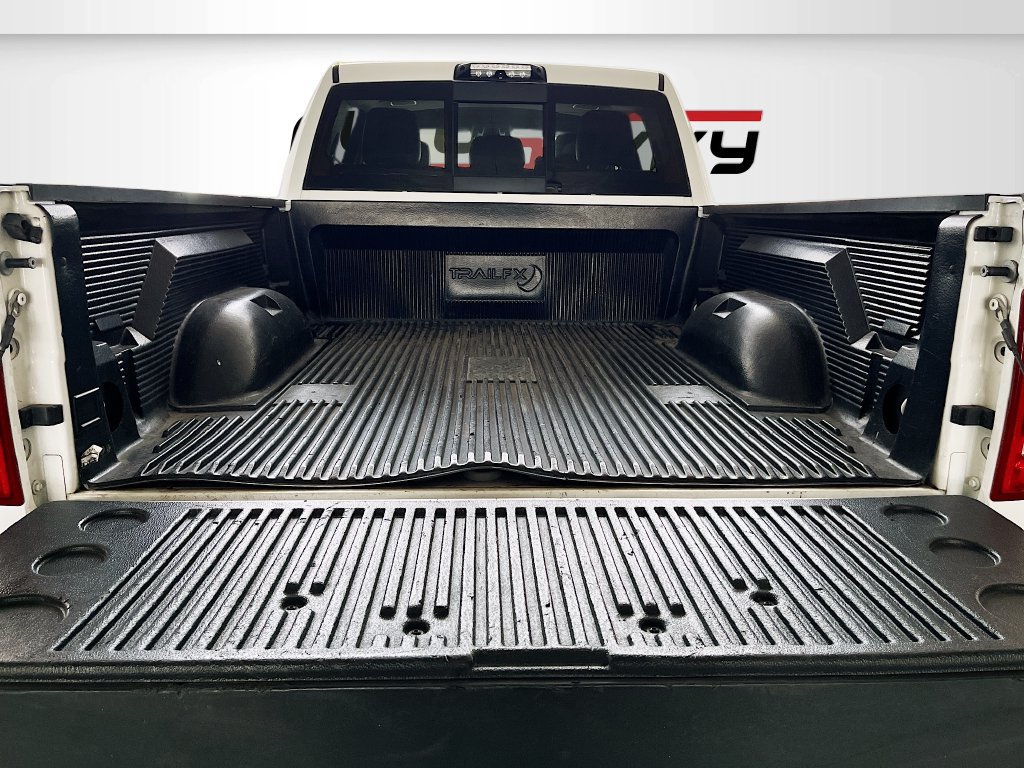 Used 2020 RAM 2500 Laramie w/ Chrome Appearance Group AWD/4WD image 25
