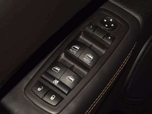 Used 2025 Dodge Durango R/T AWD/4WD image 45