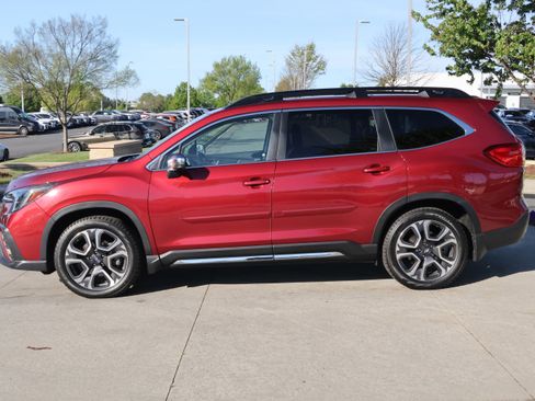 Used 2023 Subaru Ascent Limited w/ Technology Package image 6