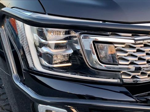 Used 2019 Ford Expedition Platinum AWD/4WD image 26
