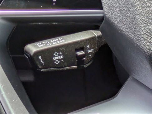 Used 2025 Audi Q5 Premium image 23