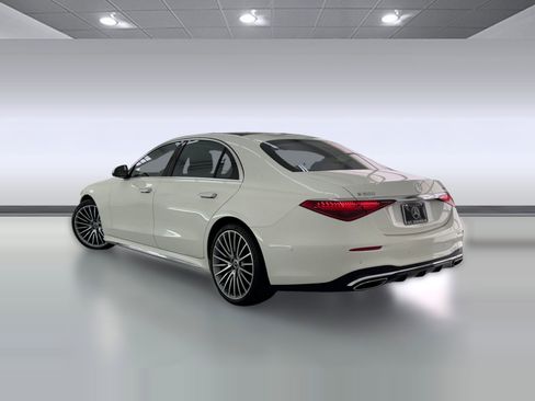 Certified 2022 Mercedes-Benz S 500 4MATIC image 3