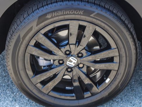 Certified 2026 Honda HR-V Sport image 13