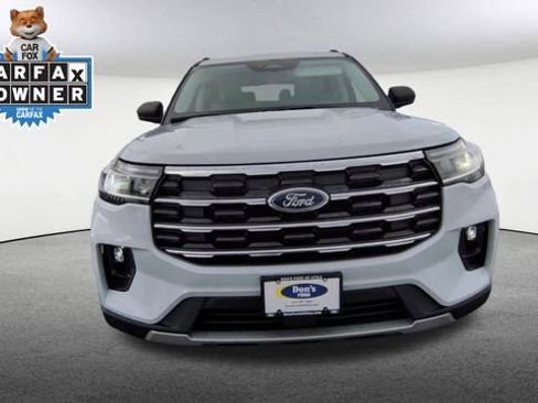 Used 2026 Ford Explorer Active w/ Active Comfort Package AWD/4WD image 3