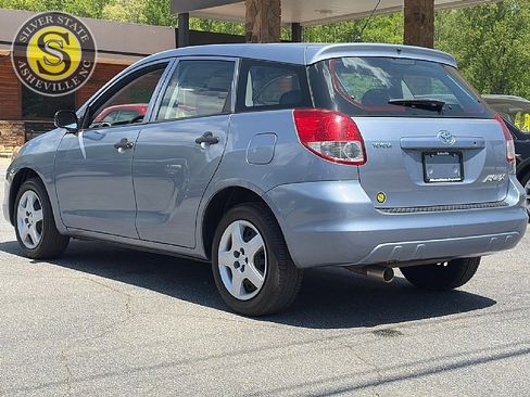 Used 2004 Toyota Matrix FWD image 4