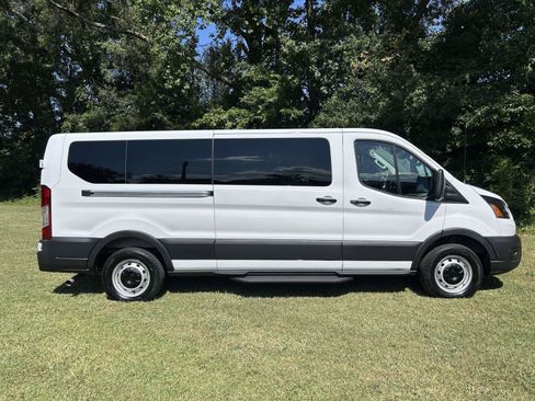 Used 2025 Ford Transit 350 XL RWD image 2