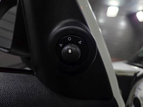 Used 2020 FIAT 500L Trekking w/ Popular Equipment Group image 32