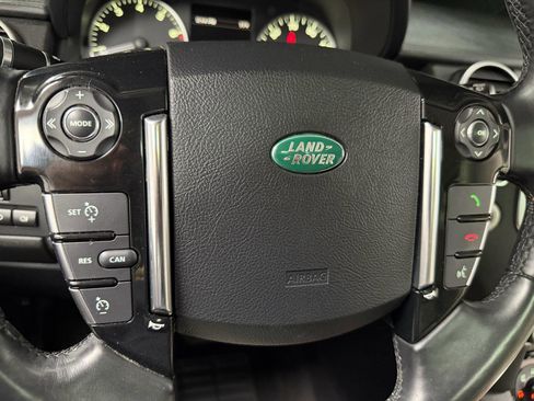 Used 2013 Land Rover LR4 HSE LUX AWD/4WD image 18