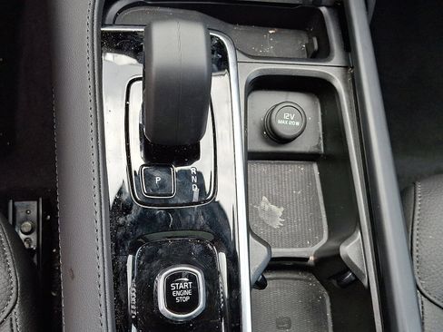 New 2025 Volvo XC90 B6 Plus w/ Protection Package image 9