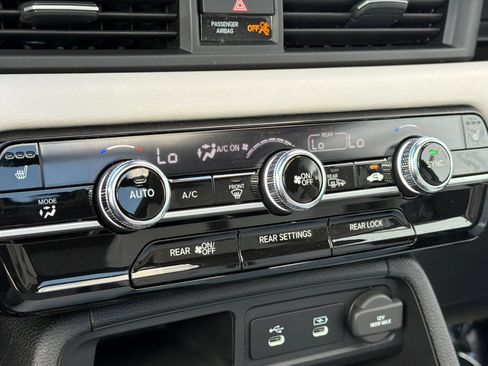 New 2026 Honda Pilot Touring image 21