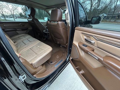 Used 2019 RAM 1500 Limited image 8