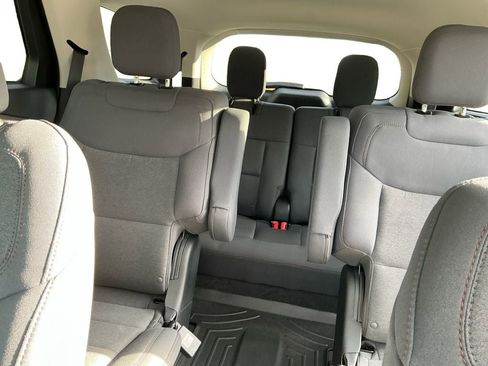 Used 2025 Ford Explorer Active image 13