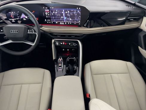 New 2025 Audi Q5 Premium image 28