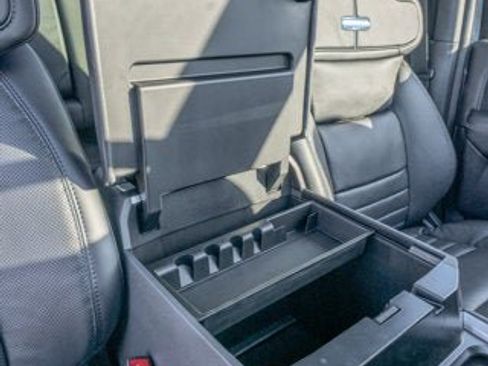 New 2026 Ford F250 Platinum w/ Tremor Off-Road Package image 29