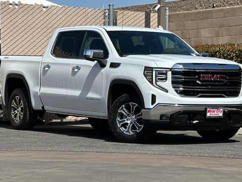 Used 2025 GMC Sierra 1500 SLT AWD/4WD image 2