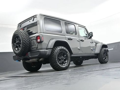 Used 2023 Jeep Wrangler Unlimited w/ Sun & Screen Package AWD/4WD image 32