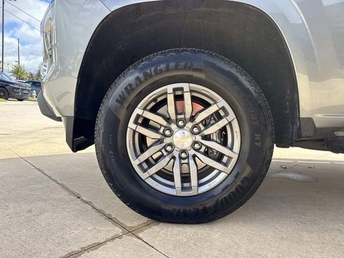 Used 2023 Chevrolet Colorado LT w/ LT Convenience Package II image 5