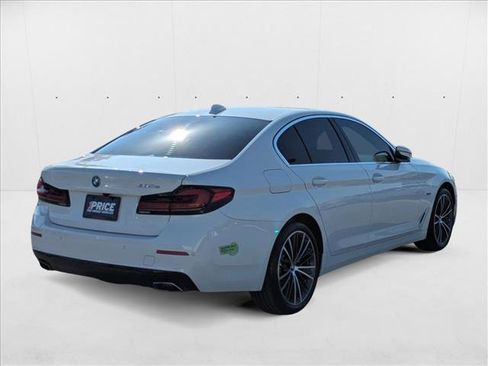 Certified 2023 BMW 530e w/ Convenience Package image 5