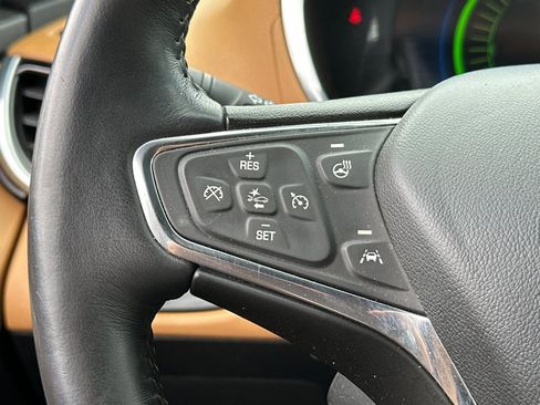 Used 2017 Chevrolet Volt Premier w/ Driver Confidence II Package image 34