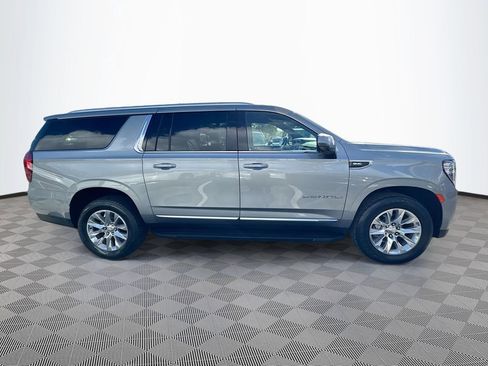 Used 2024 GMC Yukon XL Denali RWD image 5