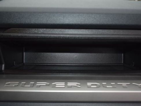 Used 2025 Ford F250 XLT image 40