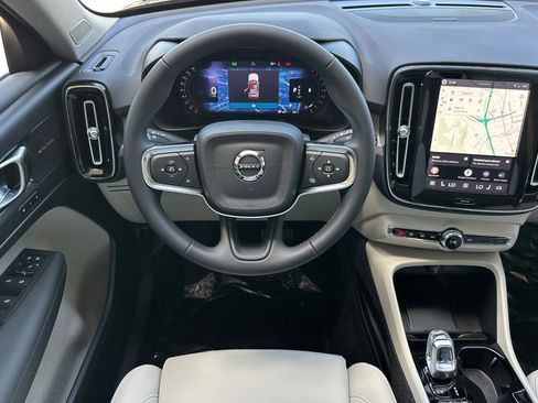 New 2026 Volvo XC40 B5 Ultra image 12