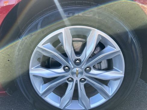 Used 2025 Chevrolet Malibu LT image 30