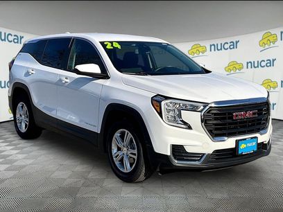 Used 2024 GMC Terrain SLE