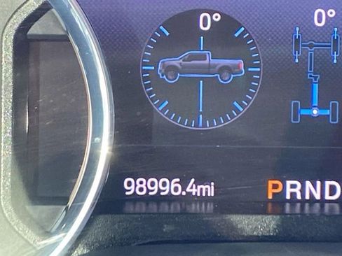 Used 2021 Ford F350 Lariat image 11