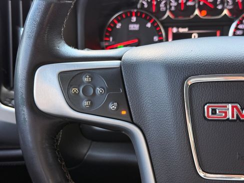 Used 2015 GMC Sierra 1500 SLT w/ SLT Crew Cab Value Package AWD/4WD image 32