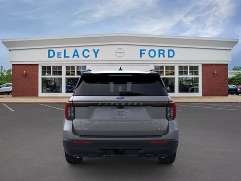 New 2026 Ford Explorer Active AWD/4WD image 6
