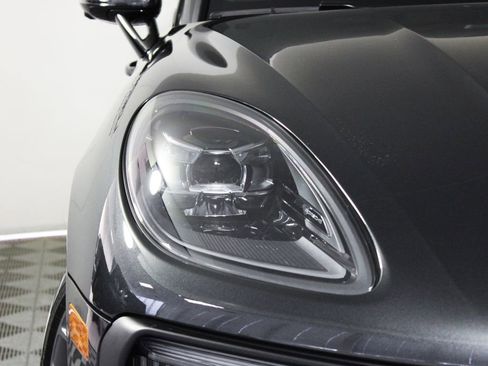 Certified 2026 Porsche Macan GTS AWD/4WD image 11
