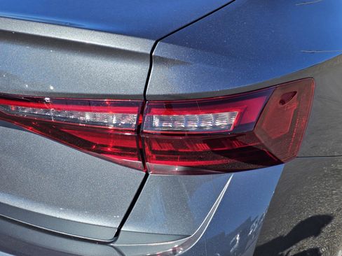 Used 2025 Volkswagen Jetta S image 9