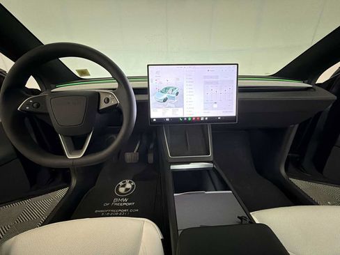 Used 2026 Tesla Model Y 2WD image 14
