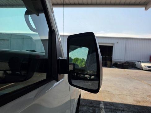 Used 2020 Nissan NV 2500 SV RWD image 32