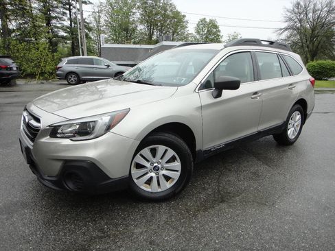 Used 2019 Subaru Outback 2.5i AWD/4WD image 1