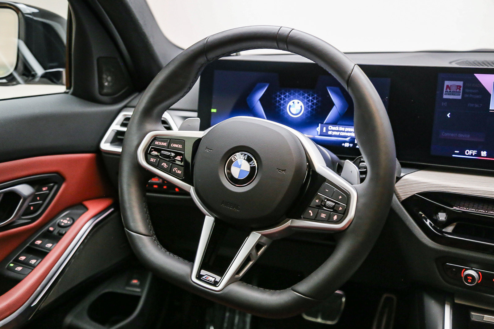 Certified 2025 BMW 330i Sedan w/ M Sport Package RWD image 16