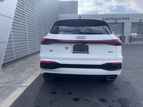 Used 2025 Audi Q5 Premium w/ Convenience Package AWD/4WD image 13