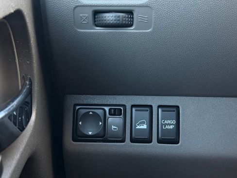 Used 2018 Nissan Frontier SV AWD/4WD image 33