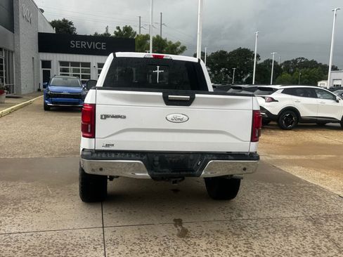 Used 2016 Ford F150 XLT w/ Equipment Group 302A Luxury RWD image 15