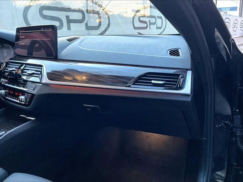 Used 2023 BMW 530i 530i w/ M Sport Package image 19